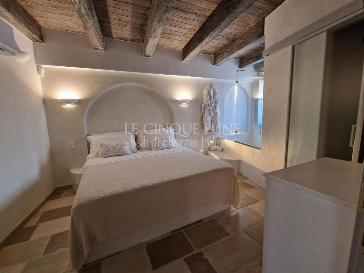 Le Cinque Lune Bed & Breakfast *