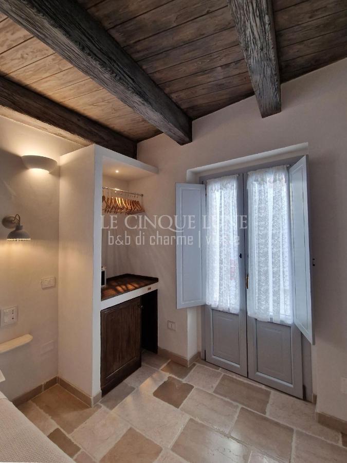 Le Cinque Lune Bed & Breakfast *