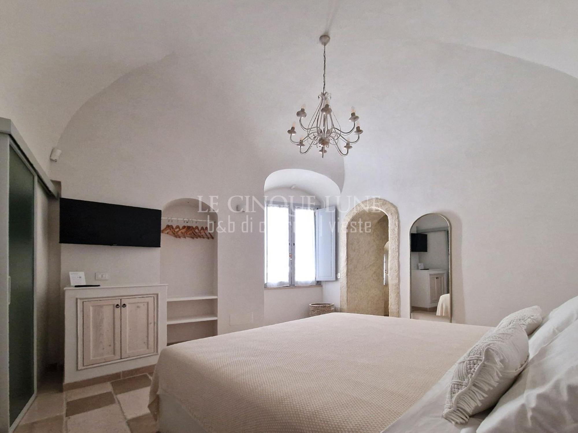 Le Cinque Lune Bed & Breakfast